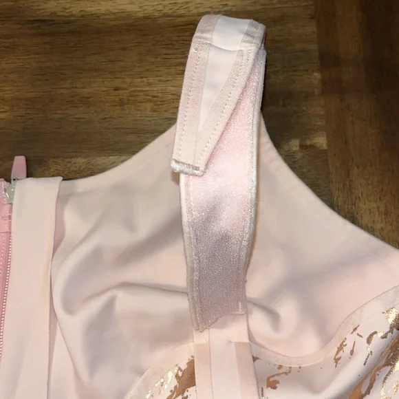 SHEFIT Pink Sports Bra High-Impact Support 4 Luxe - Picture 5 of 14